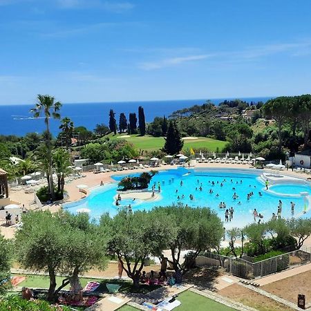 Huuummm C'Est La ! Beau T2 Cap Esterel Village Avec Clim ! Saint-Raphaël Exterior foto